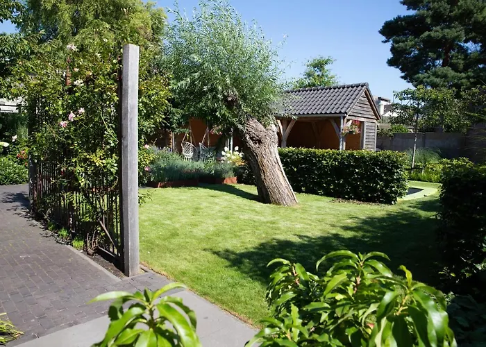 Monument076 Bed and Breakfast Etten-Leur