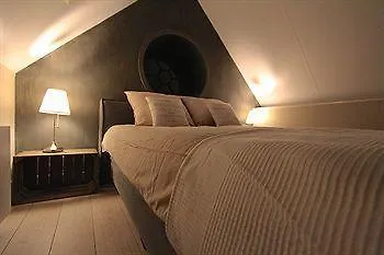 Bed & Breakfast Monument076 Etten-leur Эттен-Леур